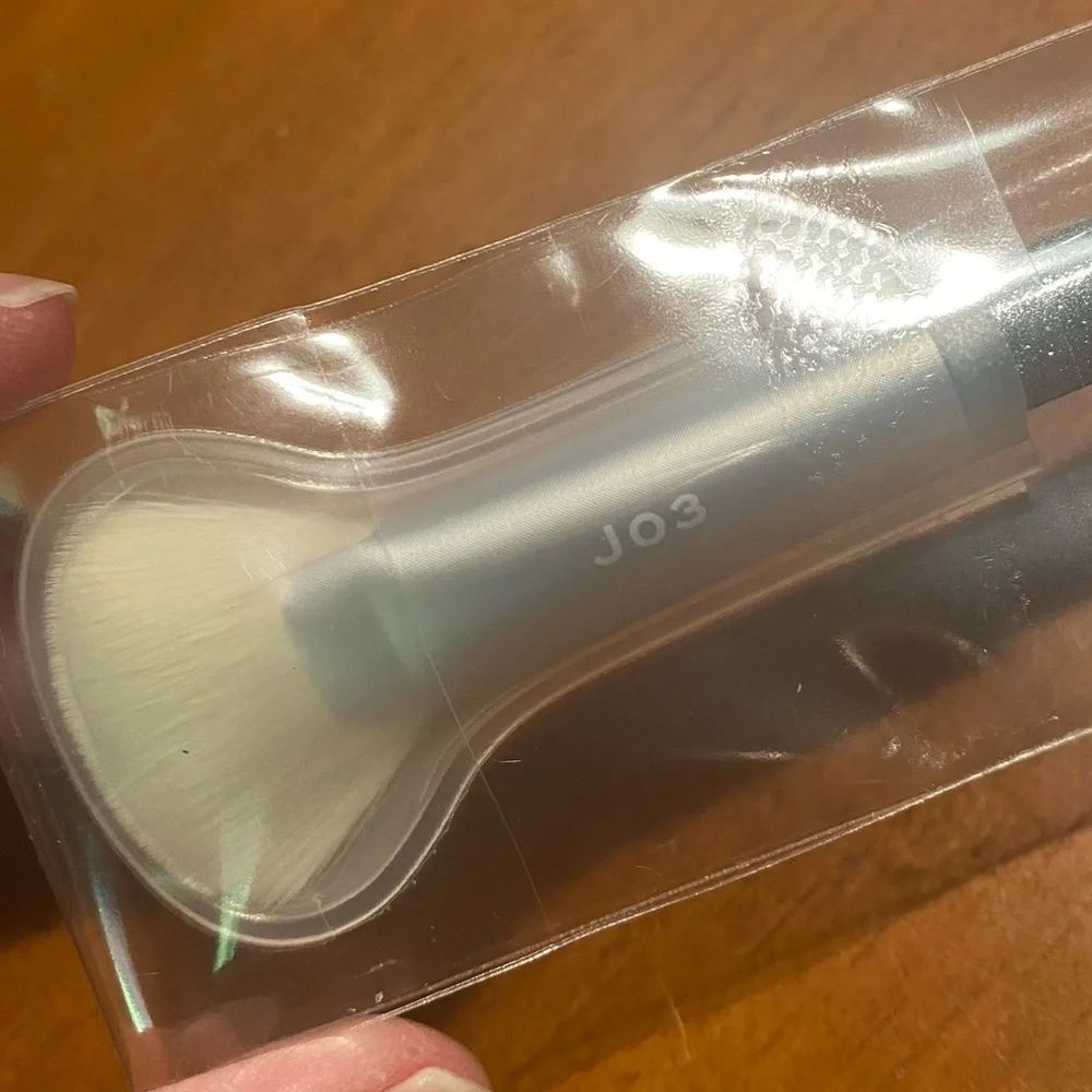Jaclyn Cosmetics Highlighter Brush